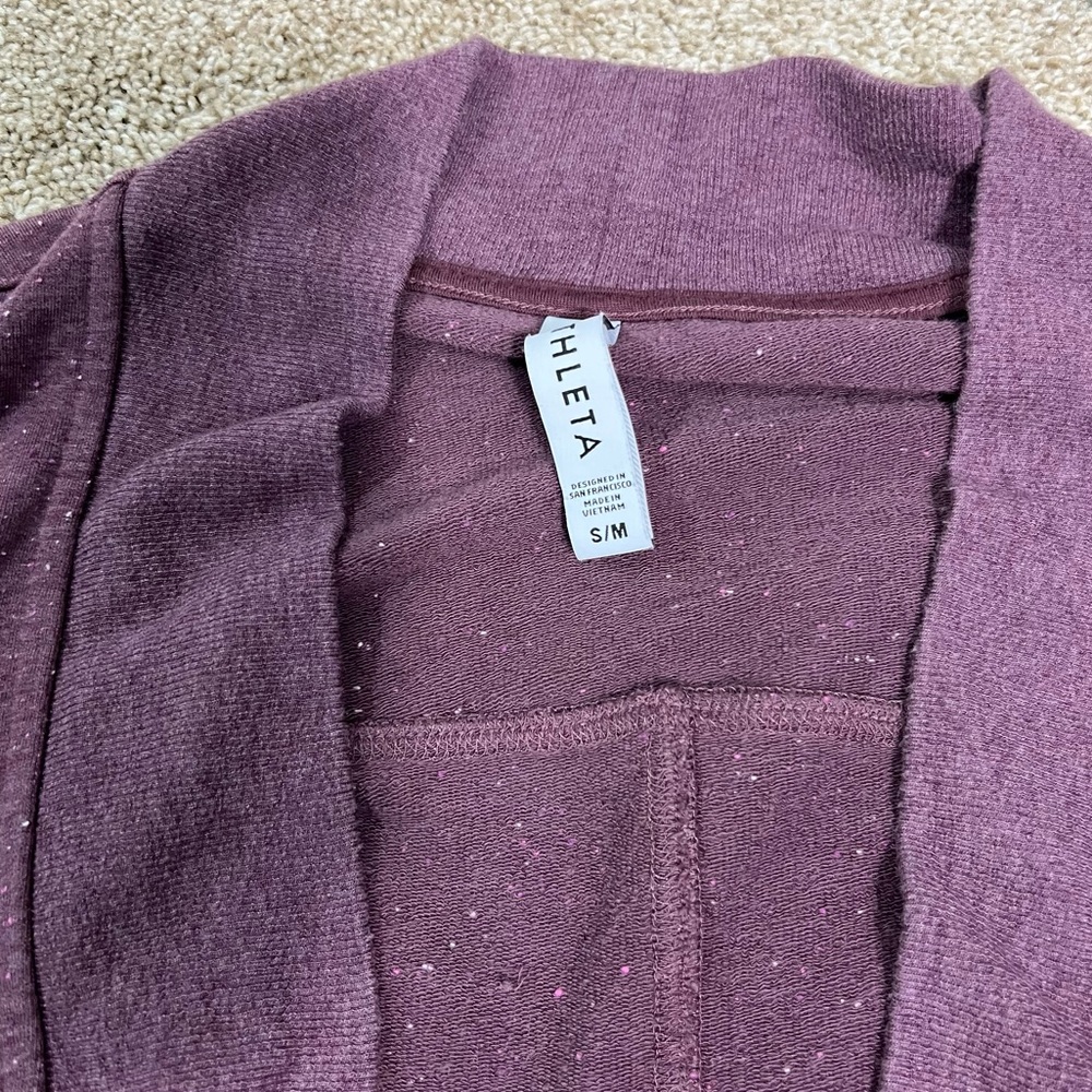 Athleta Textured purple short sleeve cardigan top S/M - Picture 5 of 6